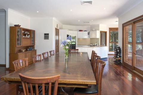 Taliesin Beautiful 4 Bedroom Home With Amazing Views! - Accommodation Sunshine Coast 4