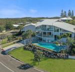 Beachside luxury Sunrise Beach - Accommodation Sunshine Coast