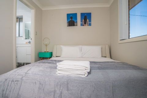 Peaceful 2kingbed Rootyhill Townhouse Near Station - Accommodation Sunshine Coast 4