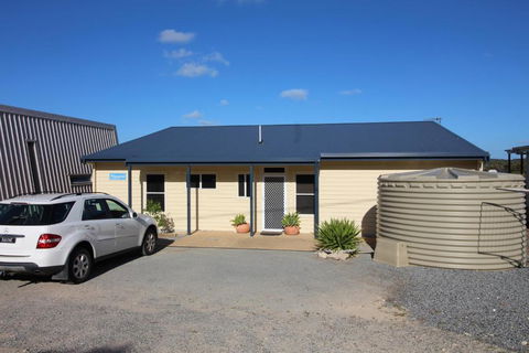 Waterfront On Osprey - Accommodation Sunshine Coast 4