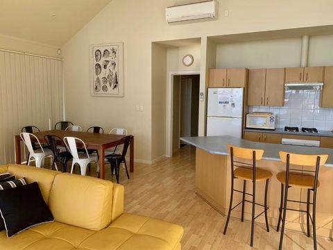 Sheoak Holiday Home - Accommodation Sunshine Coast 5