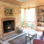 Adelaide Hills Camellia Cottage WiFi - Accommodation Sunshine Coast 0