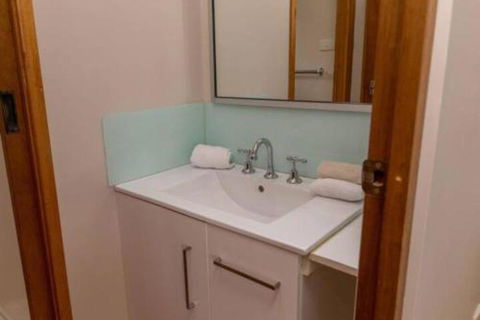 Kookas Nest Waterfront Home Tranquil Setting - Accommodation Sunshine Coast 6