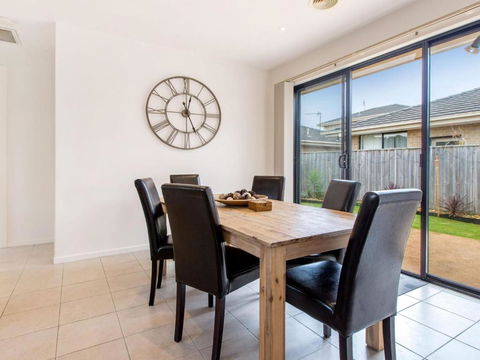 COASTAL HAVEN DROMANA - Accommodation Sunshine Coast 2
