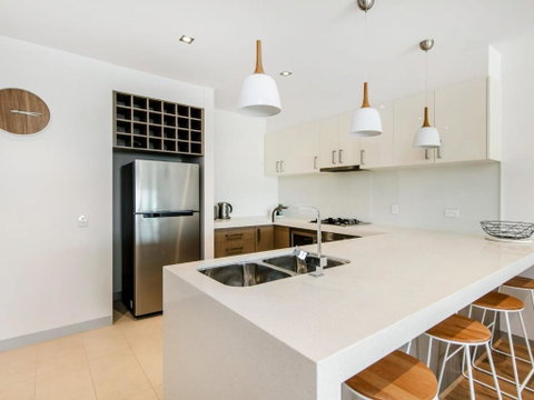 NORTH POINT RETREAT MORNINGTON - Accommodation Sunshine Coast 3