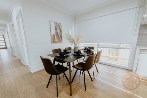 118 Refreshing 3BR Werribee Family House - Accommodation Sunshine Coast 5