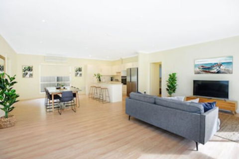 Aldinga Beach Experience - Accommodation Sunshine Coast 0