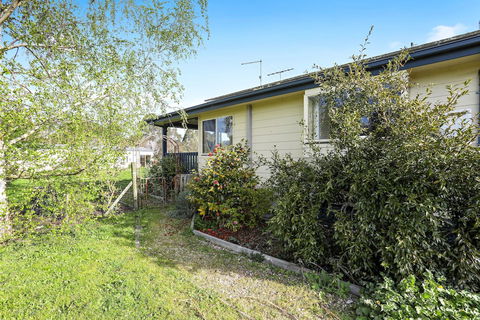 Yarragon 4 Bedroom House In Gippsland - Accommodation Sunshine Coast 1