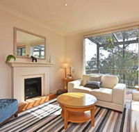 Villa Executive 2br Viti Resort Condo located within Cypress Lakes Resort nothing is more central - Accommodation Sunshine Coast
