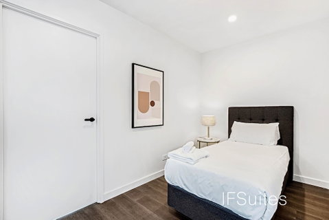 IFSuites Melbourne Village - Accommodation Sunshine Coast 5