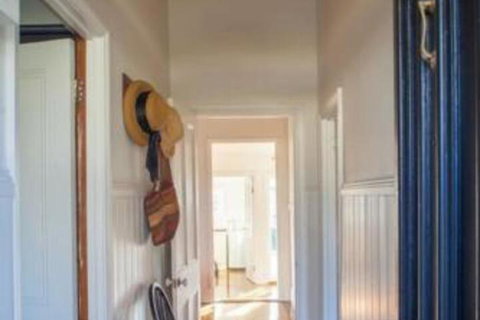 Wormwood House - Accommodation Sunshine Coast 4