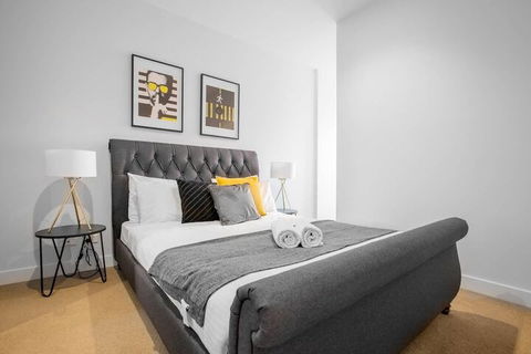 Elegant 2br@footscray Station - Accommodation Sunshine Coast 4