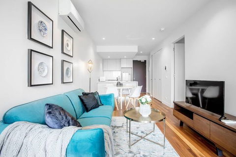 Elegant 2br@footscray Station - Accommodation Sunshine Coast 2