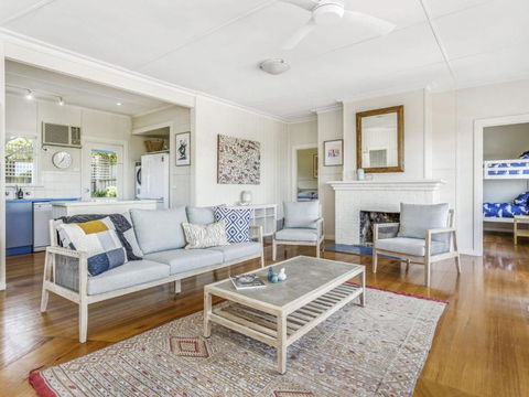 KIMBERLEY McCRAE - Accommodation Sunshine Coast 4