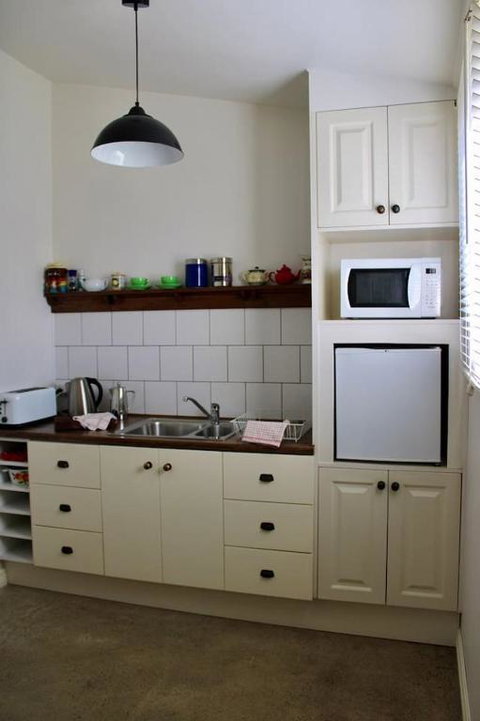 Wormwood Studio - Accommodation Sunshine Coast 6
