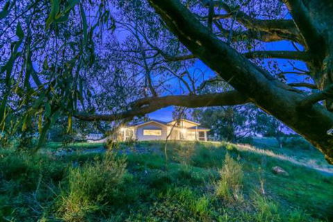 Lakeview Luxury Retreat - Accommodation Sunshine Coast 4