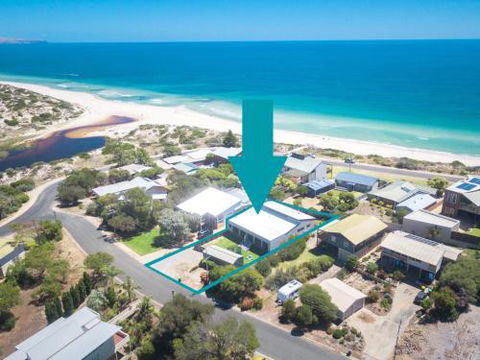 Luxury On Lewis 6 Lewis Road - Accommodation Sunshine Coast 2