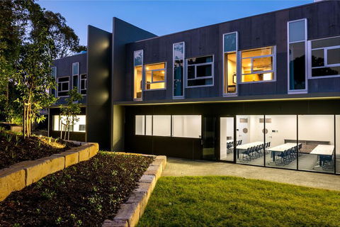 Elite Gold Coast - Accommodation Sunshine Coast 1