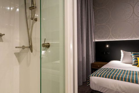 Elite Gold Coast - Accommodation Sunshine Coast 7