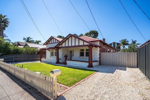 Kairos In Keswick Wifi Netflix Nespresso - Accommodation Sunshine Coast 4