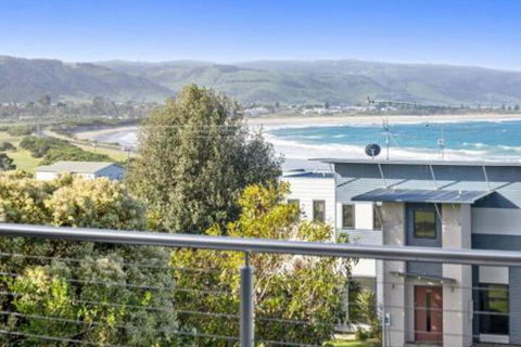SEA SPECTACULAR Seconds From The Beach! - Accommodation Sunshine Coast 5