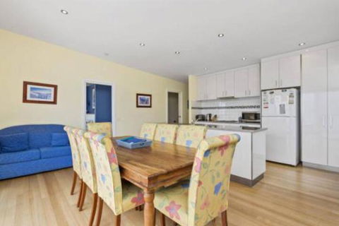 SEA SPECTACULAR Seconds From The Beach! - Accommodation Sunshine Coast 2