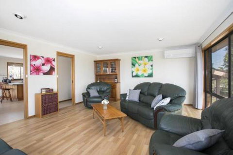 Deering 106 ULLADULLA - Accommodation Sunshine Coast 5