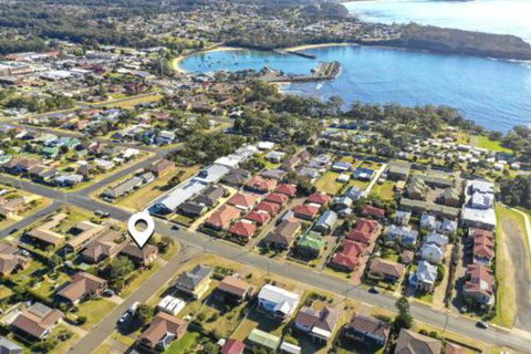 Deering 106 ULLADULLA - Accommodation Sunshine Coast 2