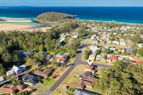 Macleay Street 23 Narrawallee - Accommodation Sunshine Coast 2