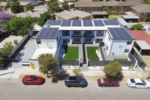 1 Bedroom Apt With Air Conditioning In Plympton - Accommodation Sunshine Coast 3