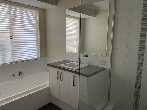 Byford House In The Glades - Accommodation Sunshine Coast 0