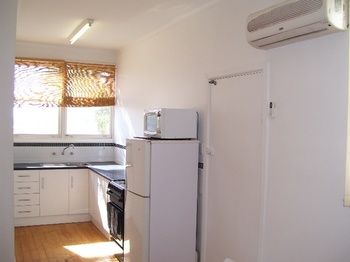 Aussie Bacon & Eggs Cottages - Accommodation Sunshine Coast 3