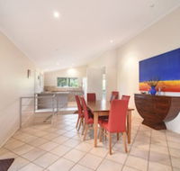 Beach Affair - 10 Callitris Crescent - Accommodation Sunshine Coast
