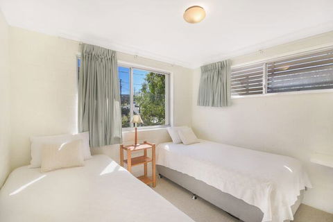 Unit 3 At 4 Pelican Street, Peregian Beach, Noosa Shire - Accommodation Sunshine Coast 3