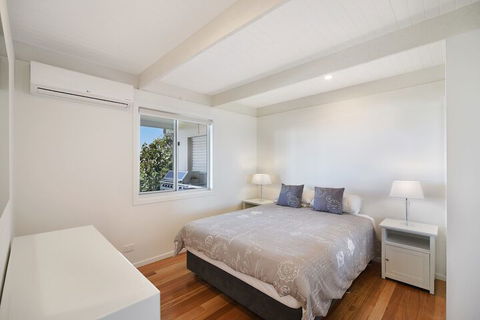 Peregians Viewing Deck, 324 David Low Way, Peregian Beach, Noosa Area - Accommodation Sunshine Coast 3