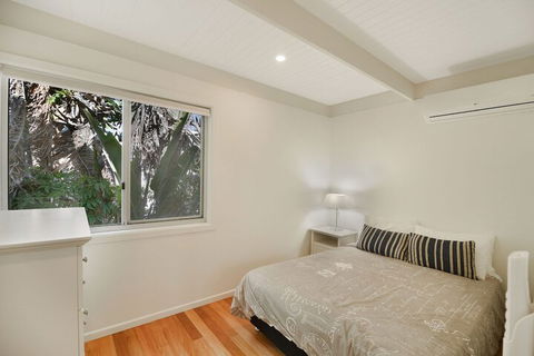 Peregians Viewing Deck, 324 David Low Way, Peregian Beach, Noosa Area - Accommodation Sunshine Coast 2