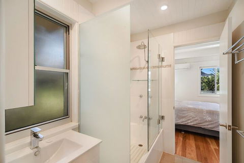 Peregians Viewing Deck, 324 David Low Way, Peregian Beach, Noosa Area - Accommodation Sunshine Coast 7