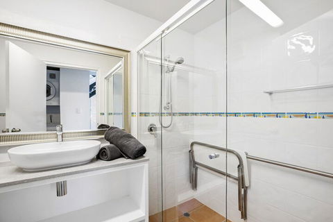 Galleries - 1/28 Peregian Esplanade - Peregian Beach - Accommodation Sunshine Coast 7