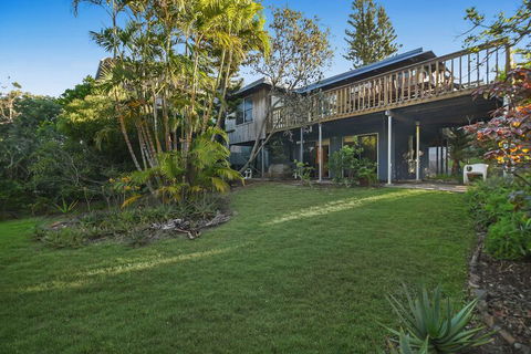 Summer Place - 24 Shearwater Street - Accommodation Sunshine Coast 2