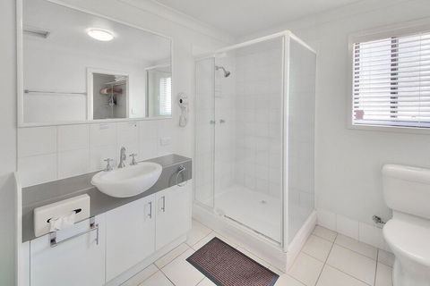 Airtrip Apartment On Russell St - Accommodation Sunshine Coast 6