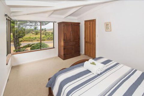 Storm Bay Cottage - Accommodation Sunshine Coast 6