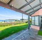 Victor Harbor Beachfront Bliss  WiFi - Accommodation Sunshine Coast
