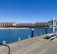 Quality Suites Crest Mandurah
