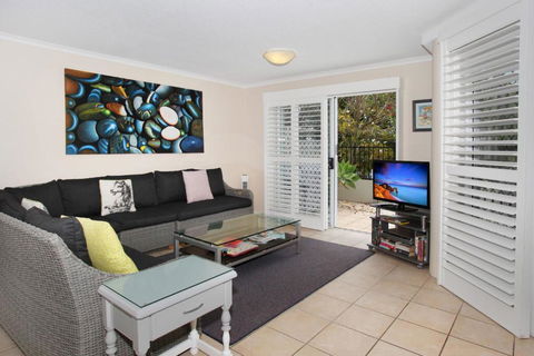 Unit 3 On The Park Coolum Beach - Accommodation Sunshine Coast 2