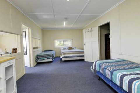 TRADEWINDS - Accommodation Sunshine Coast 0
