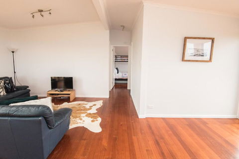 Ocean View Getaway - Accommodation Sunshine Coast 2