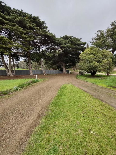 Pink Gums Farmstay - Accommodation Sunshine Coast 3