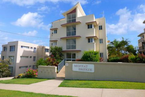 Moffat Breeze Unit 3 3 Moffat Street - Accommodation Sunshine Coast 4