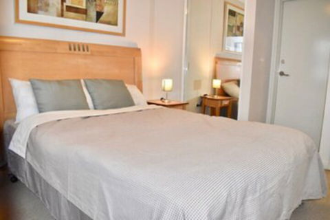 Convenient City Aprt For 2 W / Pool Gym Tennis Court - Accommodation Sunshine Coast 0