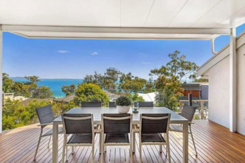 Nunkeri 5 Kerrie Close Stunning House With Fabulous Views Linen WIFI & Air Conditioning - Accommodation Sunshine Coast 0
